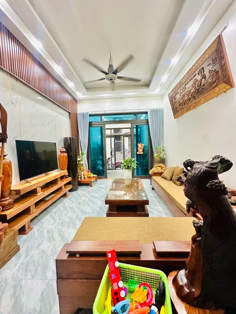 BÁN NHÀ TƯƠNG MAI, 70M2, 6 TẦNG THANG MÁY, 2 THOÁNG, VF3 ĐỖ CỬA, 8 NGỦ, 18 TỶ