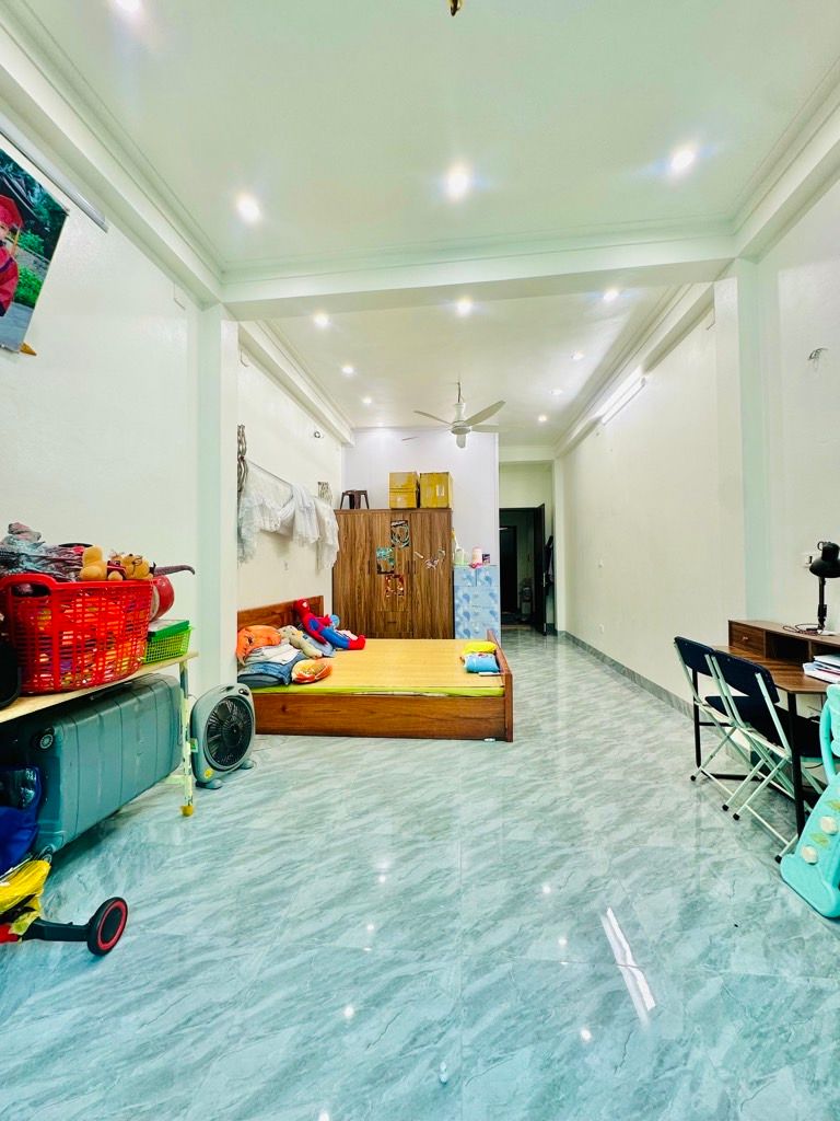 BÁN NHÀ TƯƠNG MAI, 70M2, 6 TẦNG THANG MÁY, 2 THOÁNG, VF3 ĐỖ CỬA, 8 NGỦ, 18 TỶ