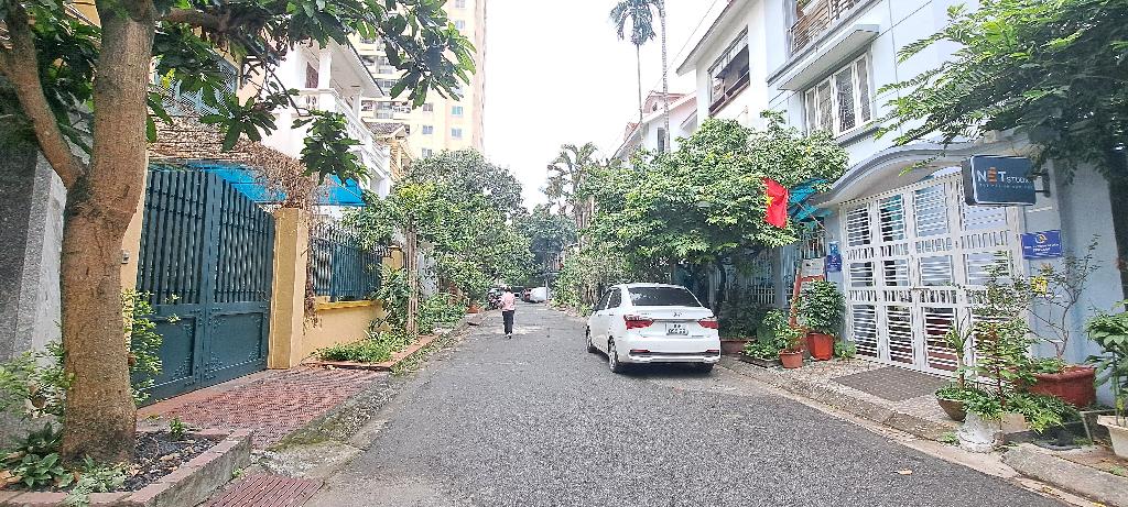 BÁN BIỆT THỰ LIỀN KỀ ĐƯỜNG TRƯƠNG ĐỊNH, LÔ GÓC, 140M2, 4 TẦNG, 3 NGỦ RỘNG + 1 NGỦ MASTER, GẦN HỒ ĐỀN LỪ, 34 TỶ