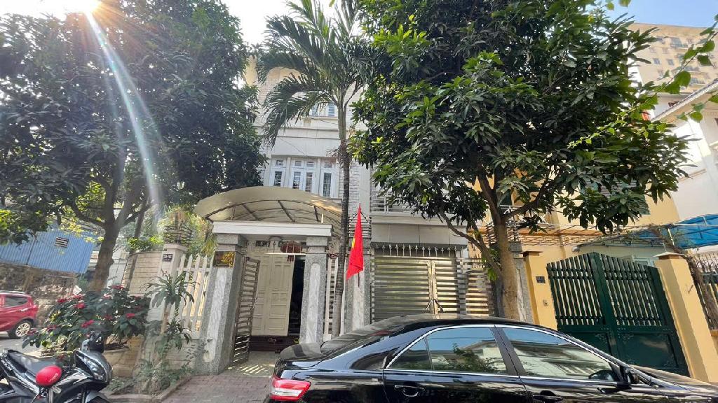 BÁN BIỆT THỰ LIỀN KỀ ĐƯỜNG TRƯƠNG ĐỊNH, LÔ GÓC, 140M2, 4 TẦNG, 3 NGỦ RỘNG + 1 NGỦ MASTER, GẦN HỒ ĐỀN LỪ, 34 TỶ