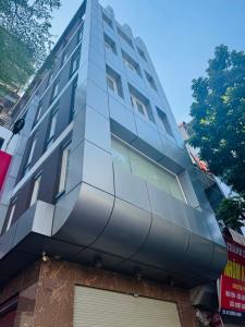 Bán Nhà Mặt Phố Trường Chinh, 525m, Mặt Tiền Quyền Lực, Vỉa Hè Kinh Doanh Sầm Uất, Xây Tòa Building Đẳng Cấp, 230 Tỷ