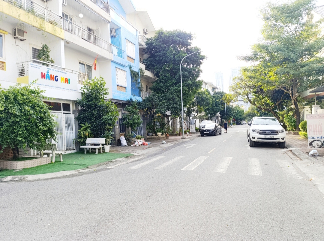 PHÂN LÔ ĐẠI MÔ NGAY GẦN AEON MAILL HÀ ĐÔNG 99M2 X 4 TẦNG NHỈNH 18 TỶ