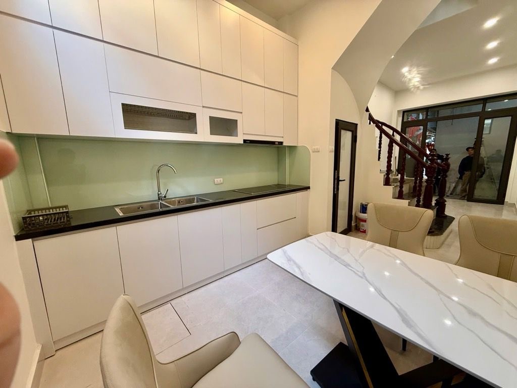 Bán Nhà Thái Hà Đống Đa 30m2 x 4 Tầng - Nhà Đẹp Phân Lô - Ô Tô Đỗ Cửa Giá Nhỉnh Nhẹ 10 Đổng