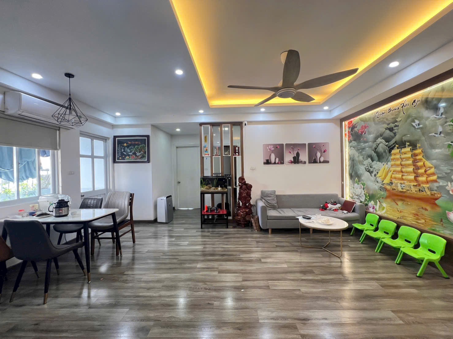 Bán Nhanh căn Chung Cư Thạch Bàn Nhỉnh 4 tỷ 70m2 2 PN 2 VS