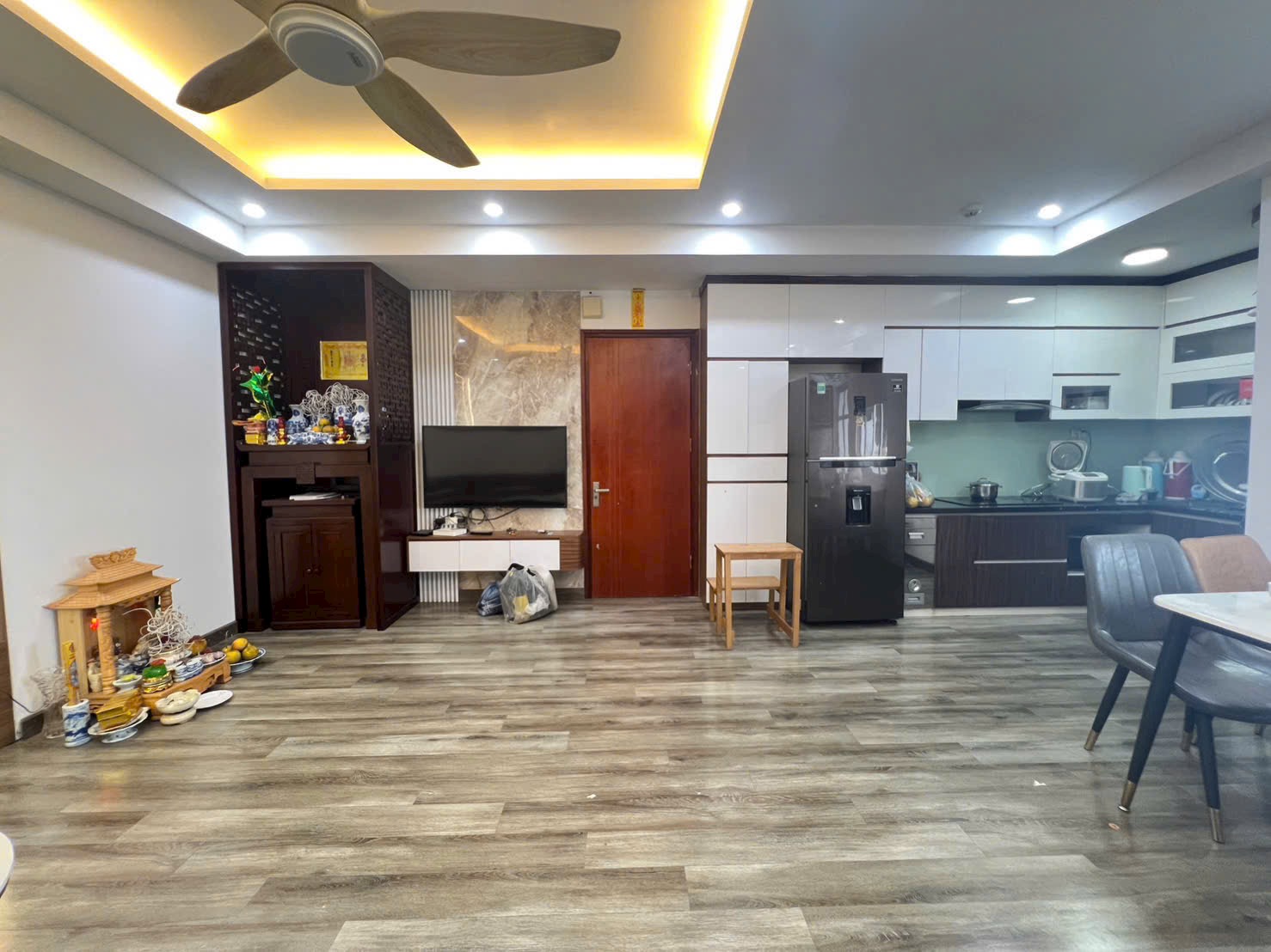 Bán Nhanh căn Chung Cư Thạch Bàn Nhỉnh 4 tỷ 70m2 2 PN 2 VS