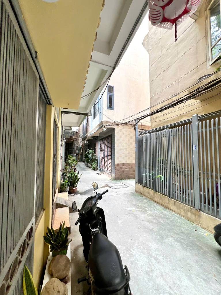 Bán nhà vài bước ra phố Nguyễn Trãi - Hà Đông. Lô góc 3 thoáng