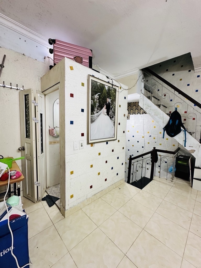 Đê La Thành - Đống Đa- 1 bước ra Xã Đàn-23.7m2-5 tầng-3 ngủ khép kín.3.08 tỷ