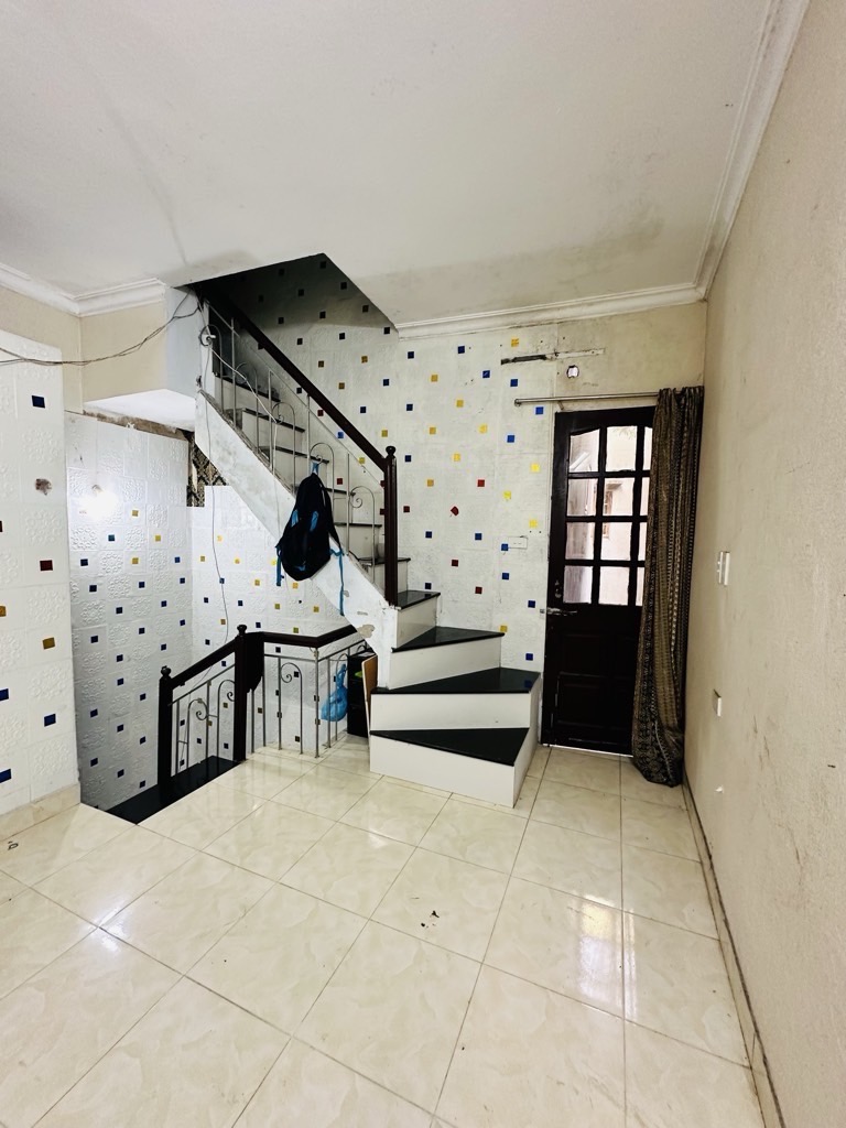 Đê La Thành - Đống Đa- 1 bước ra Xã Đàn-23.7m2-5 tầng-3 ngủ khép kín.3.08 tỷ