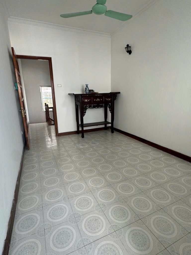 Chùa Bộc - Phân lô- Ngõ ô tô- hai thoáng trước sau-11.x tỷ