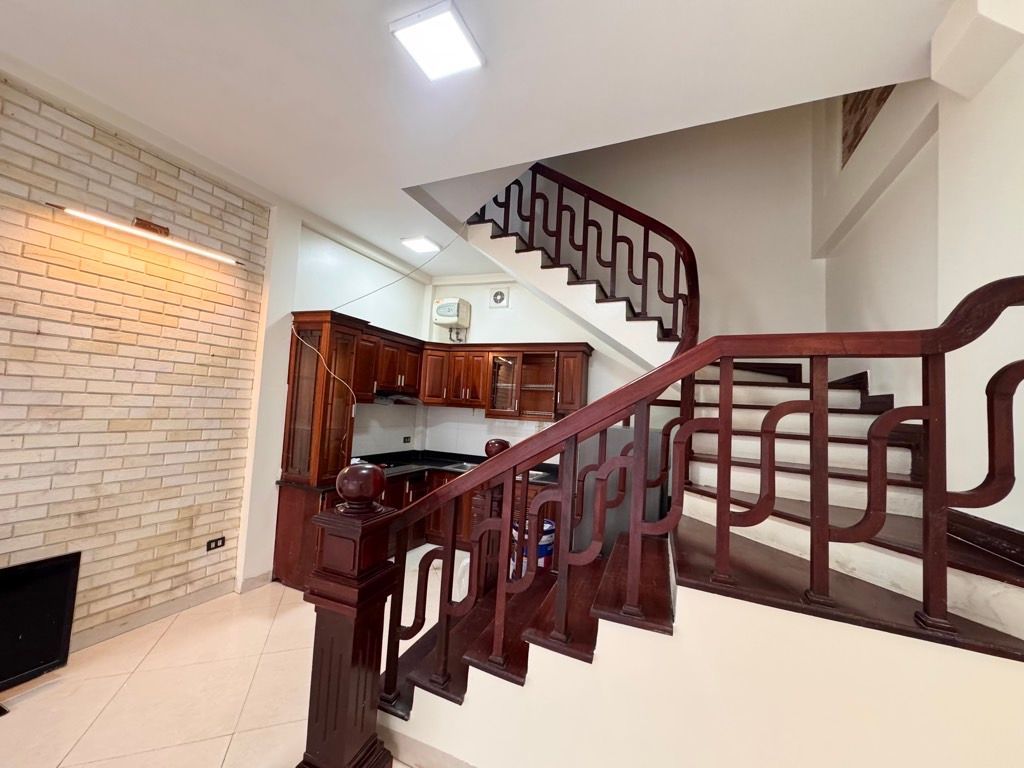 Đường Láng - Đống Đa-Mặt ngõ ô tô- Lô góc thoáng sáng 45m2-3 ngủ khép kín- 14.6 tỷ