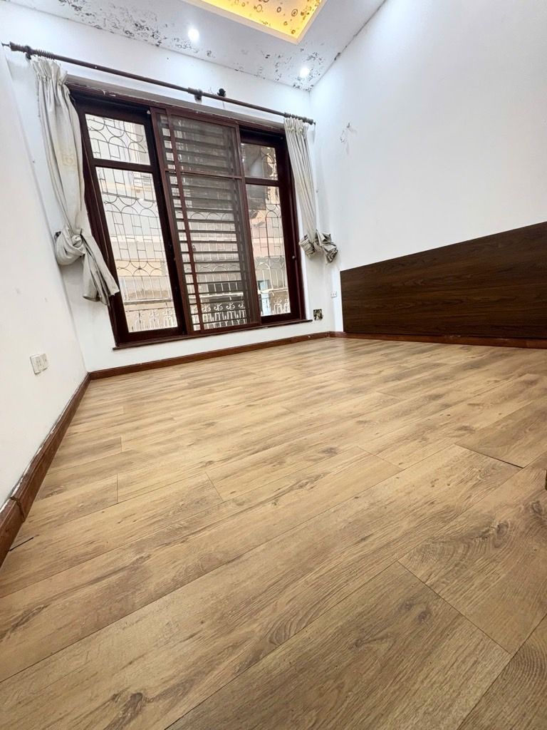 Bán nhà Trường Chinh- ô tô đỗ cửa - Ngõ thông kinh doanh-37m2-9.x tỷ