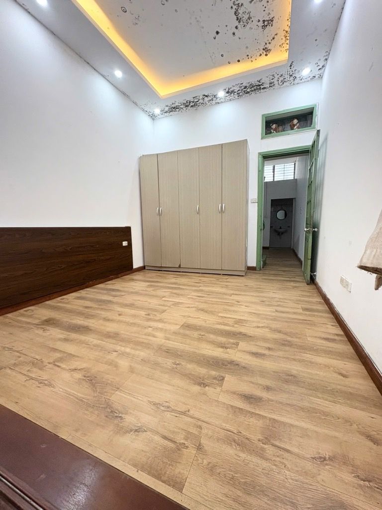 Bán nhà Trường Chinh- ô tô đỗ cửa - Ngõ thông kinh doanh-37m2-9.x tỷ