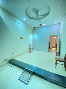 Nhà đẹp,vị trí đẹp Cát Linh,phân lô hai mặt ngõ, gần ô ô. Nhỉnh 12 tỷ