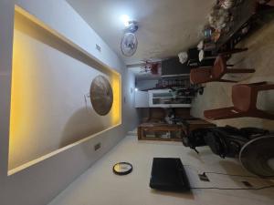 Bán nhac Lê Quý Đôn , Hai Bà Trưng