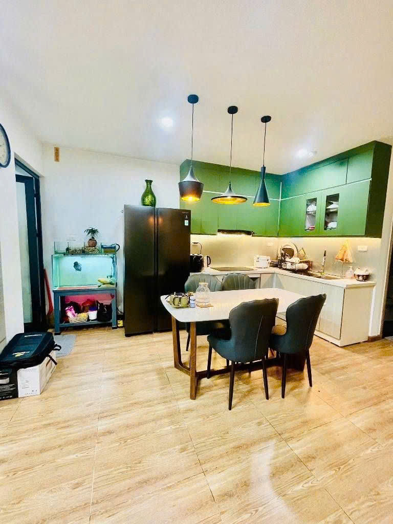 Chủ nhà cần bán căn Hộ chung cư,tòa SAMSORA . Tại đường Chu Văn An Hà Đông. DT 72m2 hơn 6 tỷ.