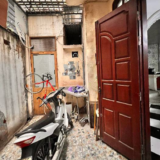 BÁN NHÀ TRẦN QUÝ CÁP, VĂN MIẾU, CÁCH MẶT PHỐ 20M, DÒNG TIỀN 40TR/THÁNG