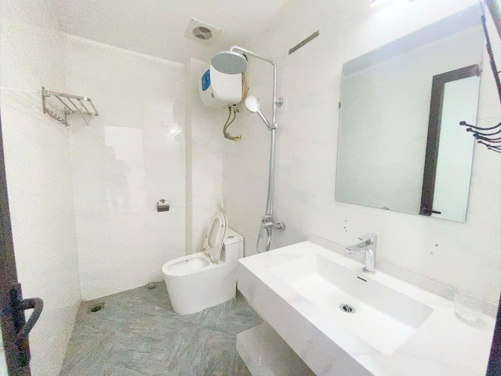 SIÊU PHẨM PHỐ CỔ - OTO ĐỖ CỬA - CÁCH MẶT PHỐ 20M - TẶNG FULL NỘI THẤT