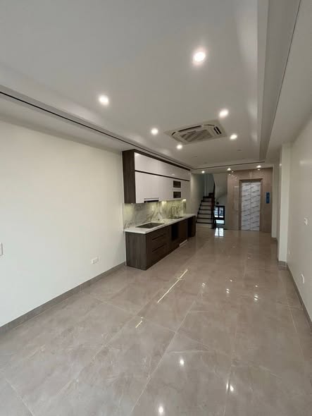 Nhà lõi Thượng Thanh - phường Việt Hưng mới kính coong đón tết chỉ 11.x tỷ (x bé xíu) 