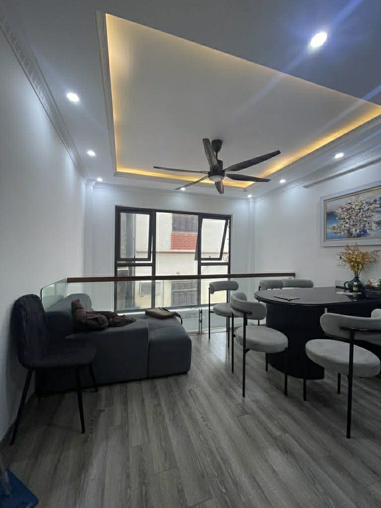 nhà đẹp lô góc thiết kế hiện đại 6 tầng fuLL nội thất