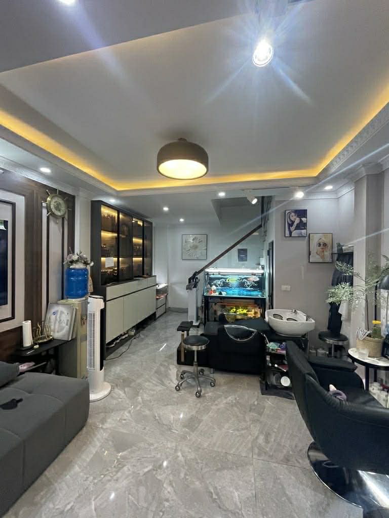 nhà đẹp lô góc thiết kế hiện đại 6 tầng fuLL nội thất