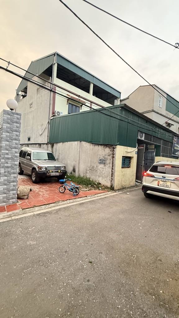 Bán nhà Dương  Đức Hiền,ngõ thông,ô tô qua nhà,69m2;5.7 tỷ