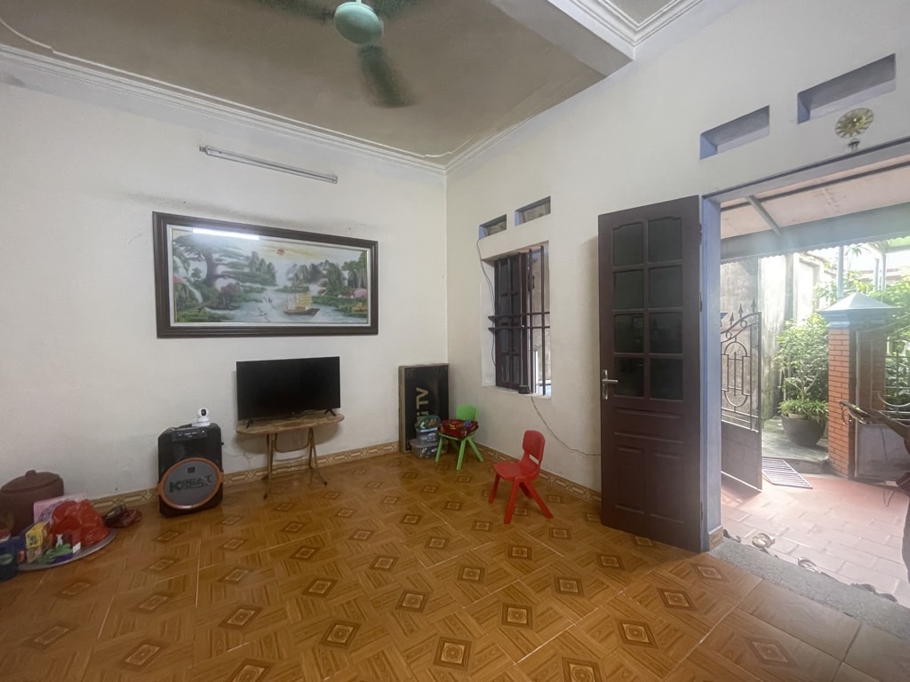 Nhà đẹp, Phù Đổng, giá hời,133m2,non 5 tỷ