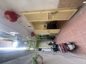 Nhà đẹp Hà Huy Tập,mặt tiền rộng,50m2 ,5.75 tỷ