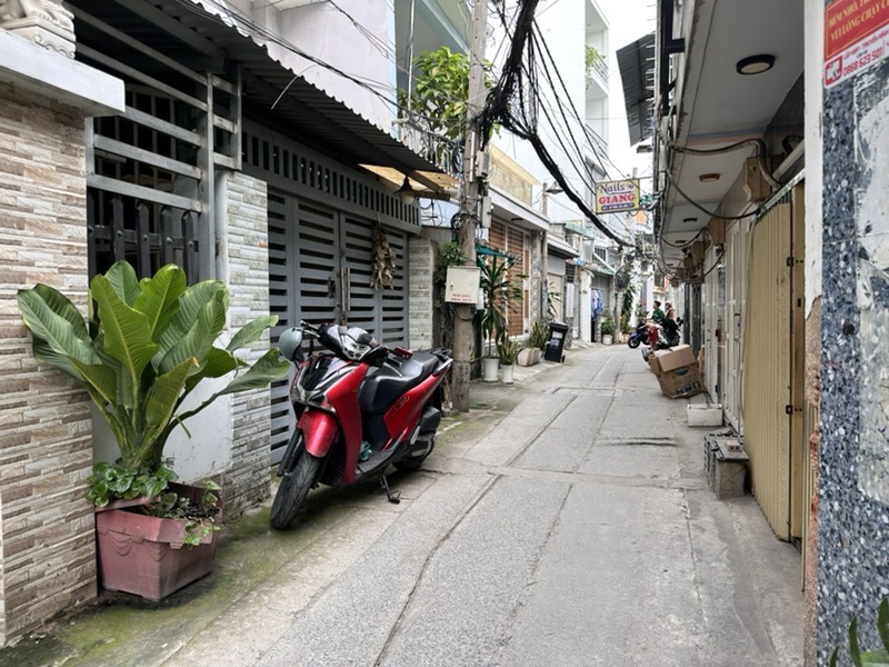 NHÀ QUẬN 7 – MẶT TIỀN 1 SẸC – GIẢM GIÁ LIÊN TỤC, BÁN GẤP