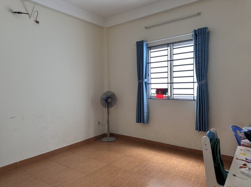 NHÀ QUẬN 7 – MẶT TIỀN 1 SẸC – GIẢM GIÁ LIÊN TỤC, BÁN GẤP