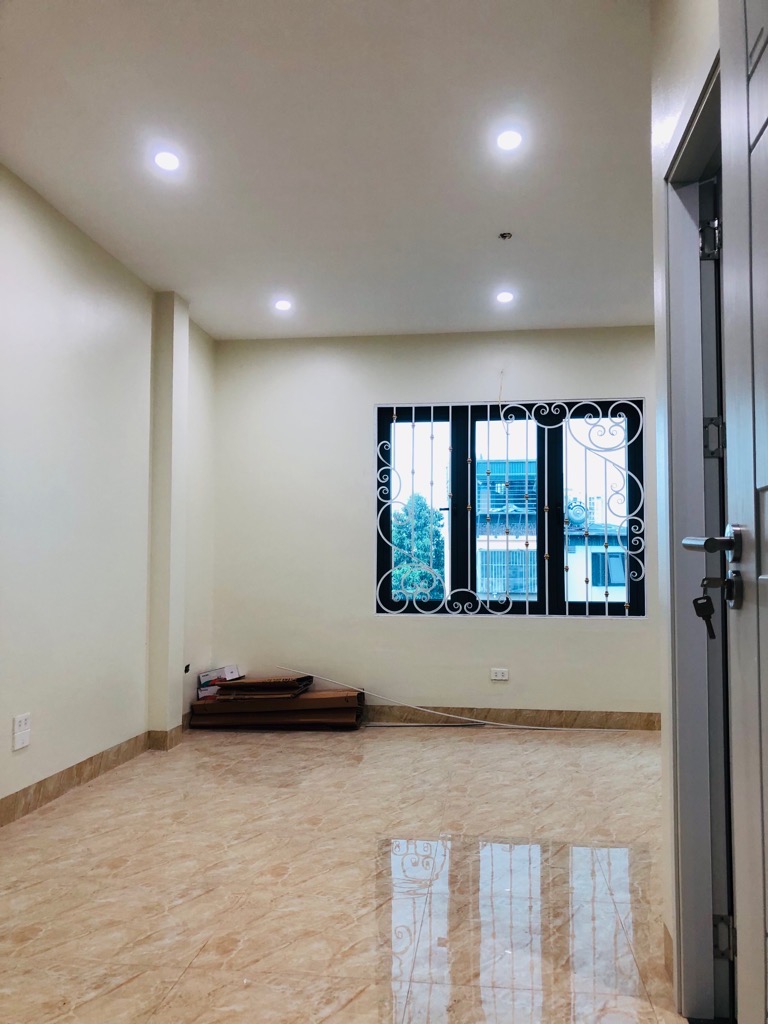 Bán nhà Ngọc Lâm 32m2 8.5 tỉ