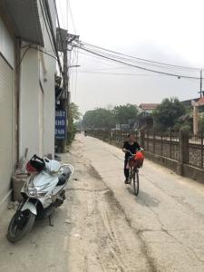 GẦN Ô TÔ- NHÀ CÓ 3 MẶT THOÁNG-CHỦ CẦN BÁN NHANH