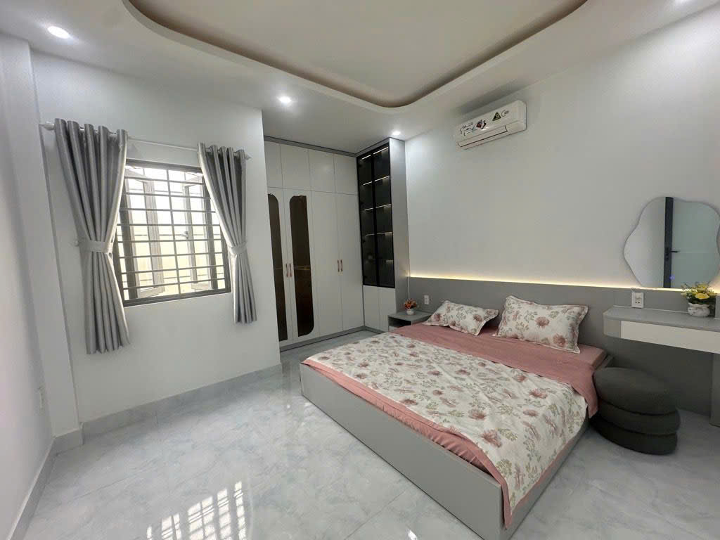 NHÀ ĐẸP Ở NGAY – HXH – TRUNG TÂM TÂN CHÁNH HIỆP