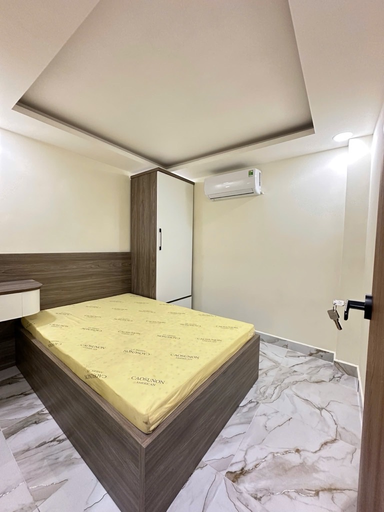 Nhà đẹp 4 tầng - hẻm xe hơi đỗ - quận 5 giáp quận 1