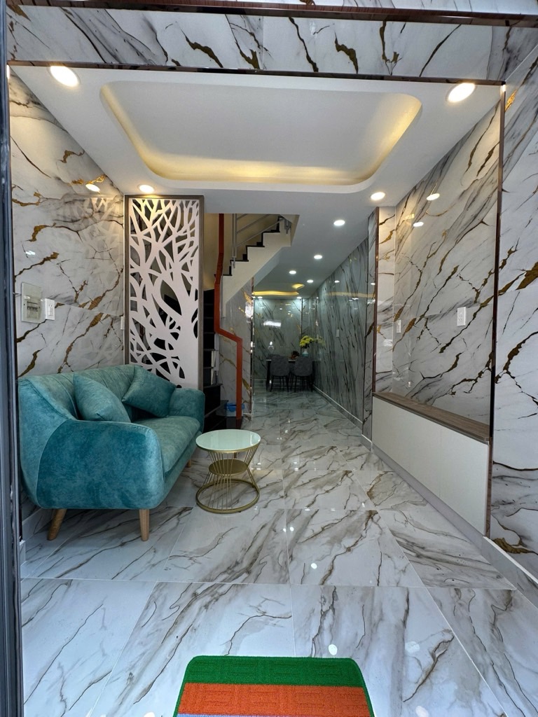 Nhà đẹp 4 tầng - hẻm xe hơi đỗ - quận 5 giáp quận 1