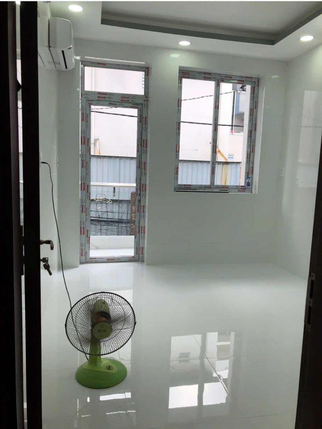 nhà ngay trung tâm quận 5 - gần chợ, bệnh viện, khu ăn uống - giá chào 8 tỷ