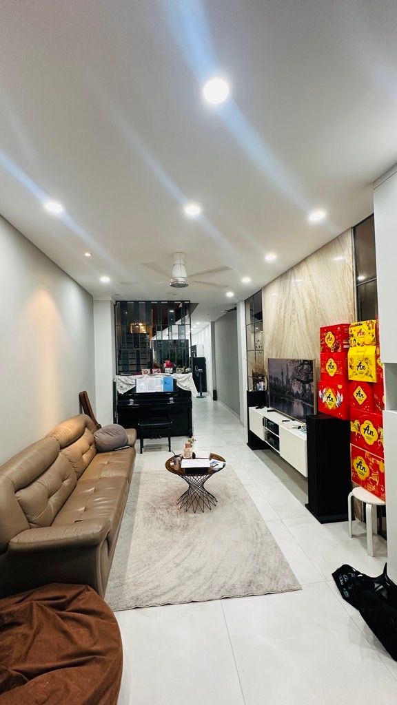 NHÀ MỚI ĐÓN TẾT -  SIÊU PHẨM NHÀ PHỐ - OTO NGỦ TRONG NHÀ - DÂN TRÍ CAO - NỘI THẤT XỊN XÒ - HƠN 12 TỶ