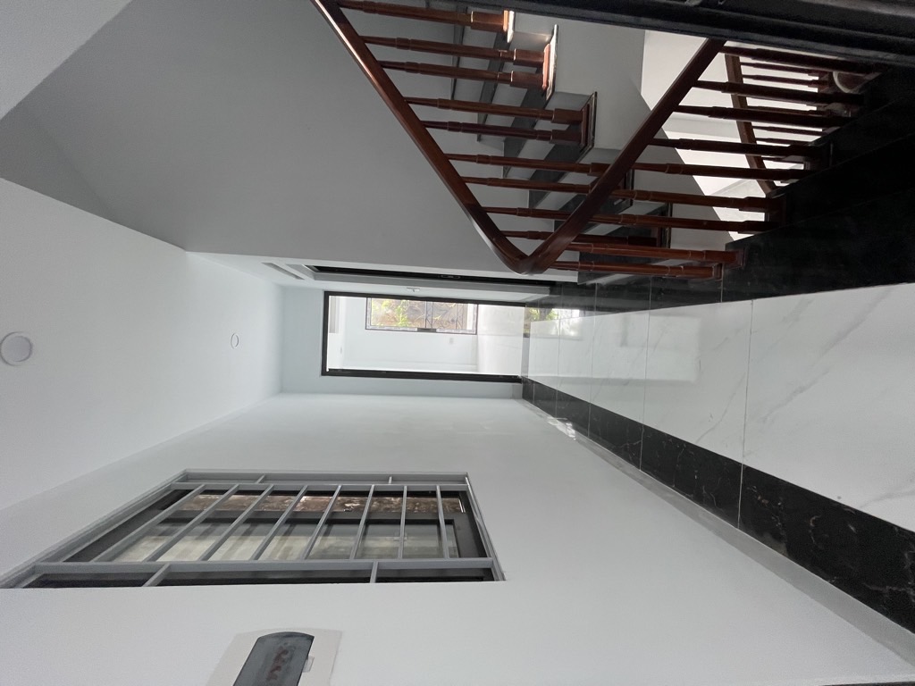 Bán nhà Mỹ Đinh  ở luôn . DT:30m  giá nhỉnh 8 tỷ