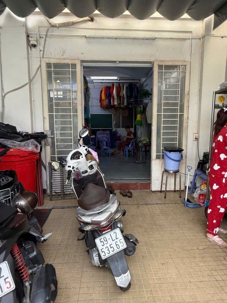 Nhà MT 1 trệt 1 lầu 72m (4,1x21), gần đường Mai Văn Vĩnh, Phường Tân Hưng, giá 14,8 tỷ