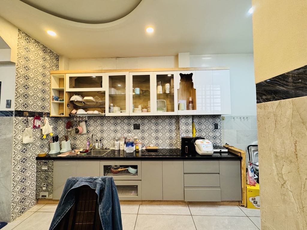 NHÀ ĐẸP CHẤT LƯỢNG CAO - CĂN GÓC - NGAY SÁT MẶT TIÊN ĐƯỜNG D2 - P25- BÌNH THẠNH -  45 M2- 2 TẦNG -