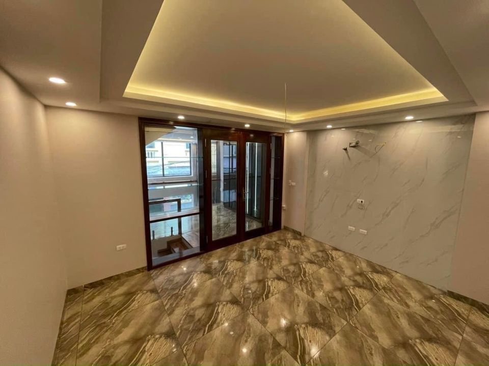 Minh KHAI Khai  LA- NGÕ RỘNG – 65.3m2 - 4 TẦNG - 11 TỶ