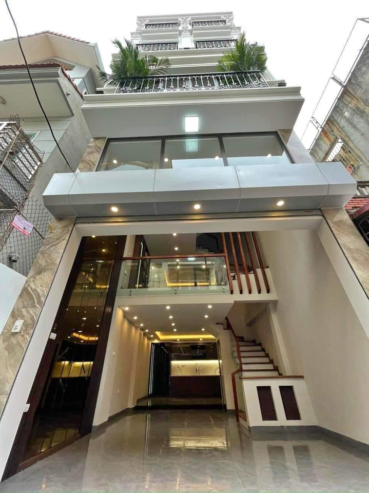 Minh KHAI Khai  LA- NGÕ RỘNG – 65.3m2 - 4 TẦNG - 11 TỶ