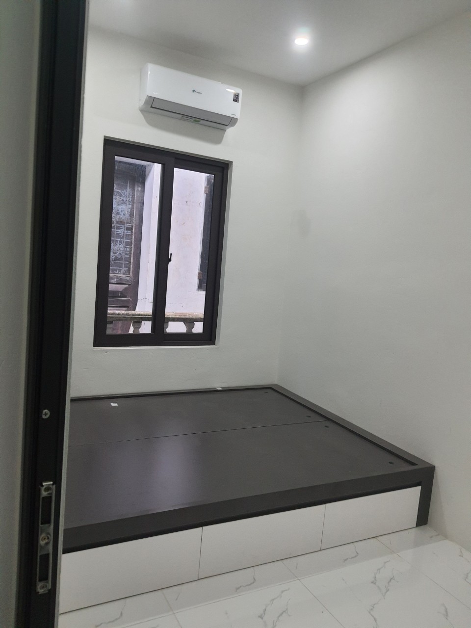 BÁN NHÀ NGÕ 211 KHƯƠNG TRUNG, 30M2, 3.2 TỶ