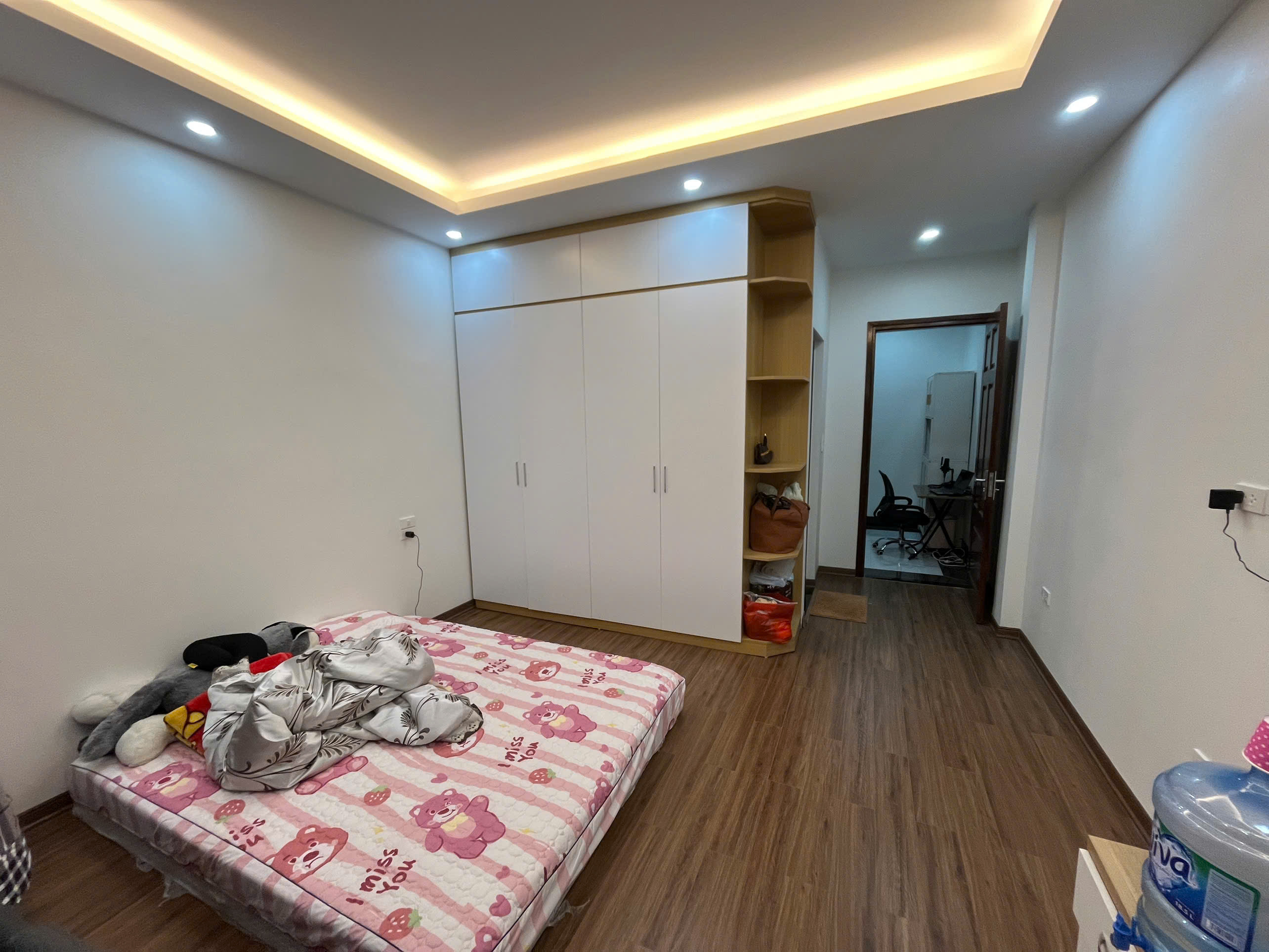 BÁn Gấp nhà ở đường Lai Xá, cạnh Đh Thành Đô - TUCSON ngủ trong nhà chào hơn 7t xíu