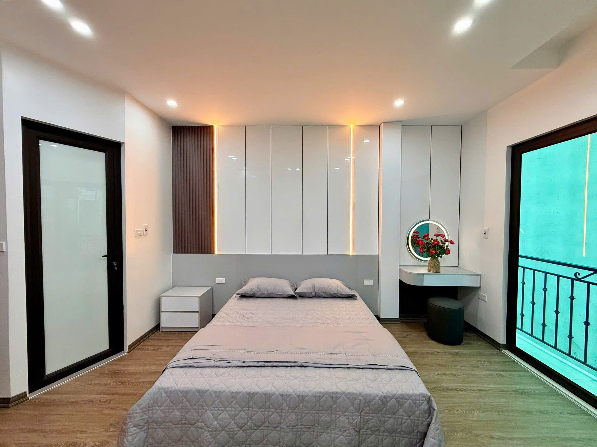 Cần bán nhà Laixa - ở ngay, cạnh Đh Thành Đô chỉ 6x tỷ