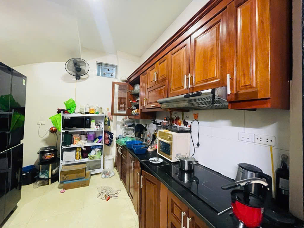 Bán nhà ở Nhổn 33m2 – Ô tô 7 chỗ đỗ cửa – Cách 20m ra phố, ngõ thông, ở ngay