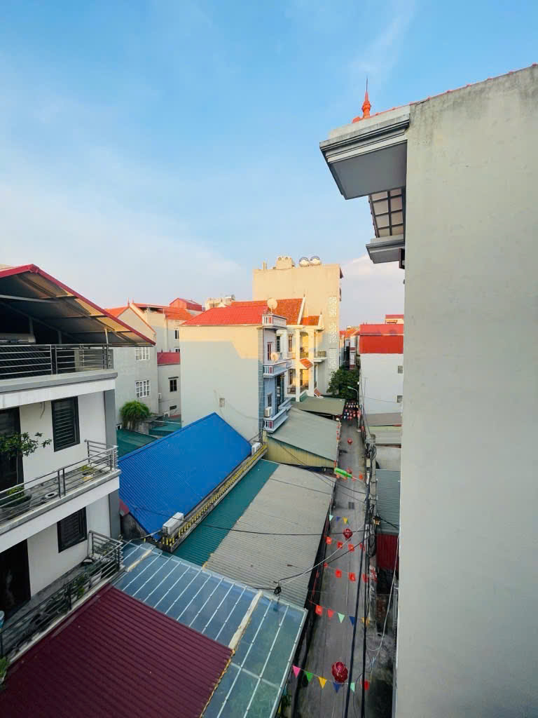 Bán nhà ở Nhổn 33m2 – Ô tô 7 chỗ đỗ cửa – Cách 20m ra phố, ngõ thông, ở ngay