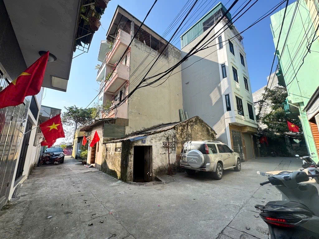 ĐẤT PHÂN LÔ SIÊU HIẾM cạnh ĐH CÔNG NGHIỆP - Ô TÔ VÒNG QUANH - TƯƠNG LAI PHÁT TRIỂN