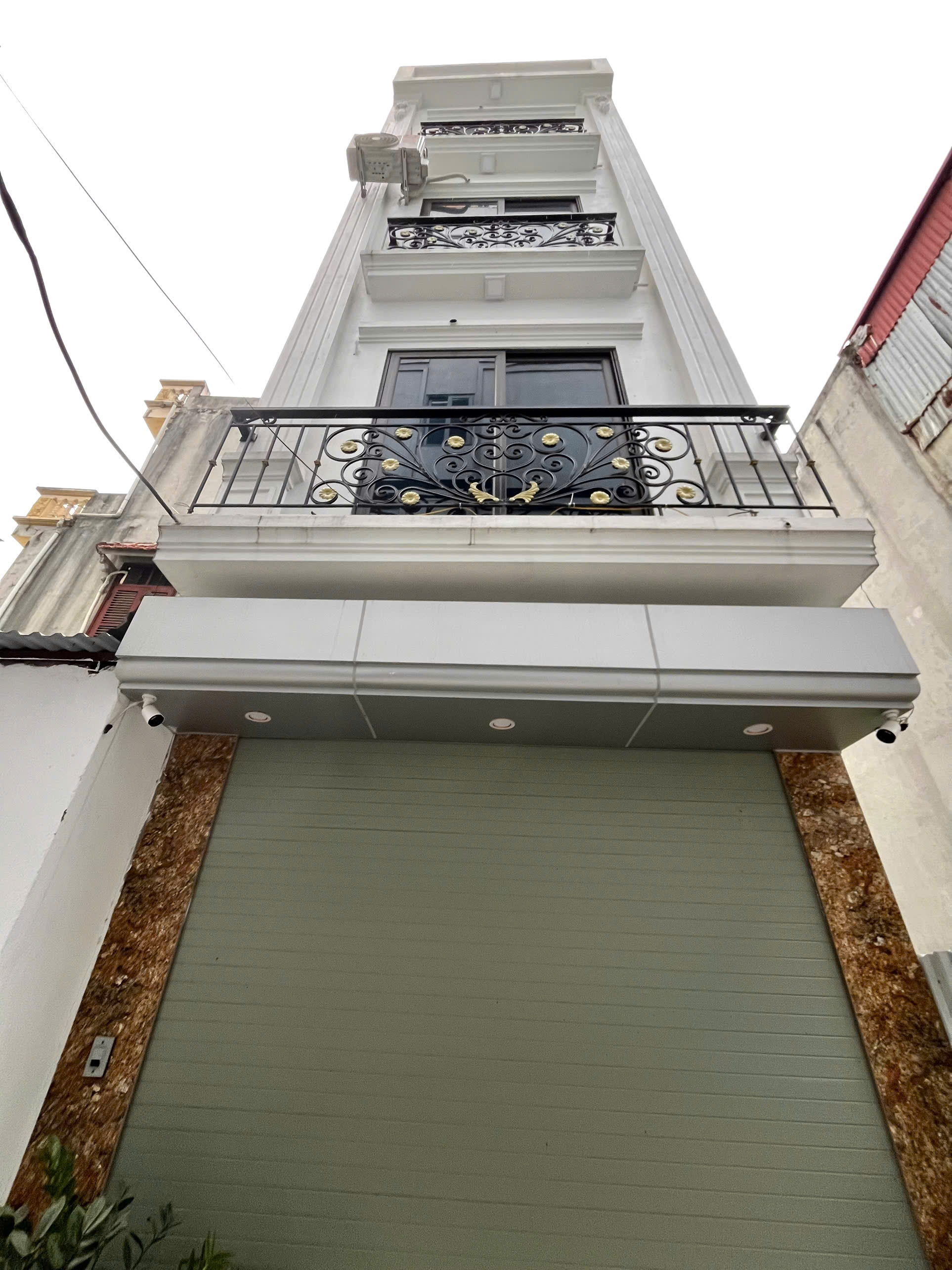 Bán nhà ở – Gần ĐH Công Nghiệp B – Ô tô 7 chỗ đỗ cửa – Đường thông các ngả