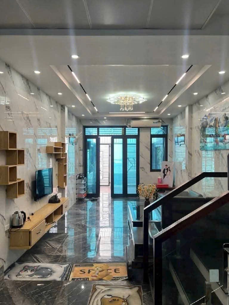 Nhà đẹp đối diện Tân Tây Đô Nhỉnh 7 tỷ