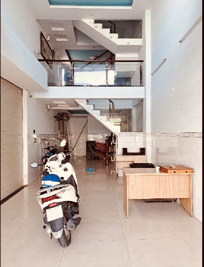 MẶT TIỀN KD, ĐƯỜNG TRƯỚC NHÀ 12M Ô TÔ ĐỔ CỬA - APD09